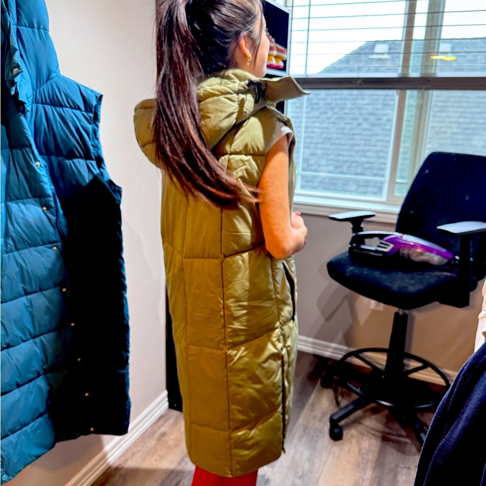 New puffer full length woman’s vest